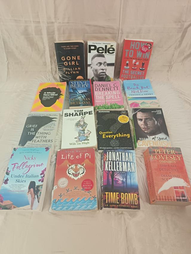 Livros em Alfândega do Aeroporto de Lisboa