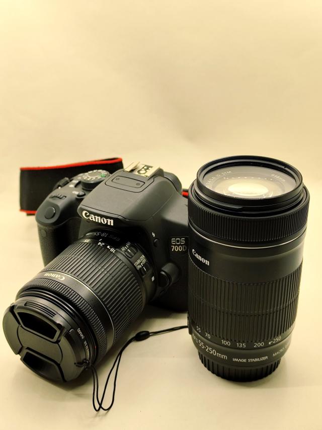 Material de Fotografia em Alfândega do Aeroporto de Lisboa