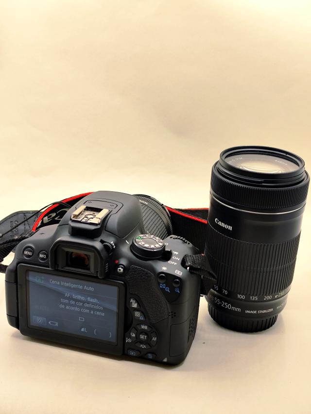 Material de Fotografia em Alfândega do Aeroporto de Lisboa